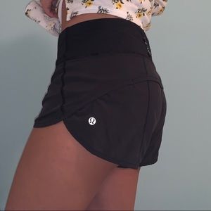 LULULEMON SPEED UP SHORTS